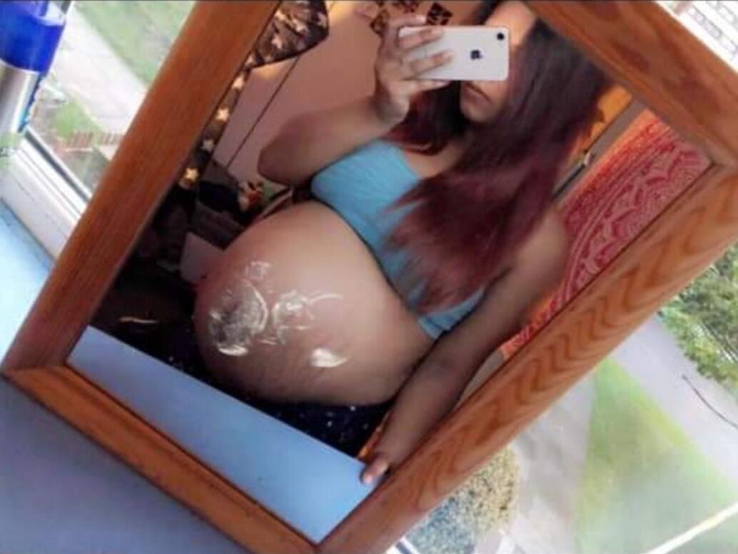 Pregnant teen 73