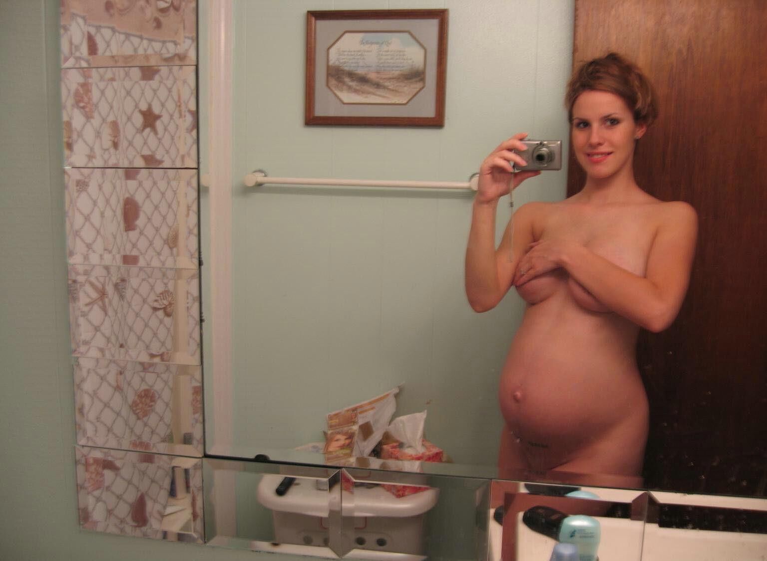 pregnant teen selfpics