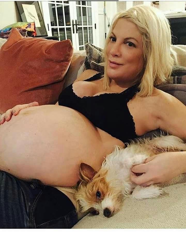 Tori Spelling pregnant