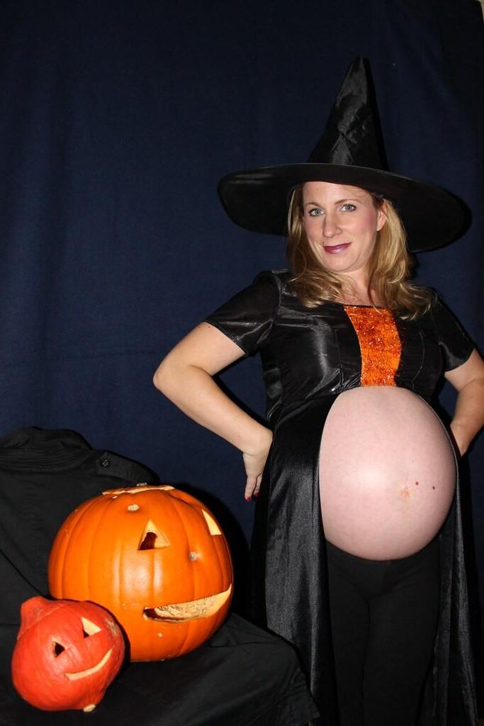 Pregnant Halloween