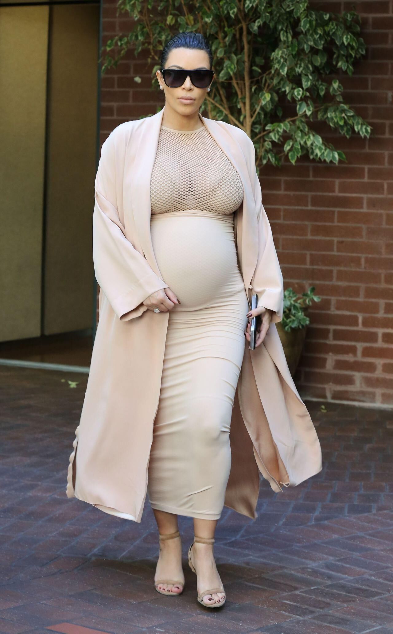 Pregnant Kim, Khloe, Kourtney Kardashian, Hot Breeding Material