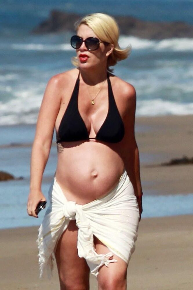 Tori Spelling pregnant