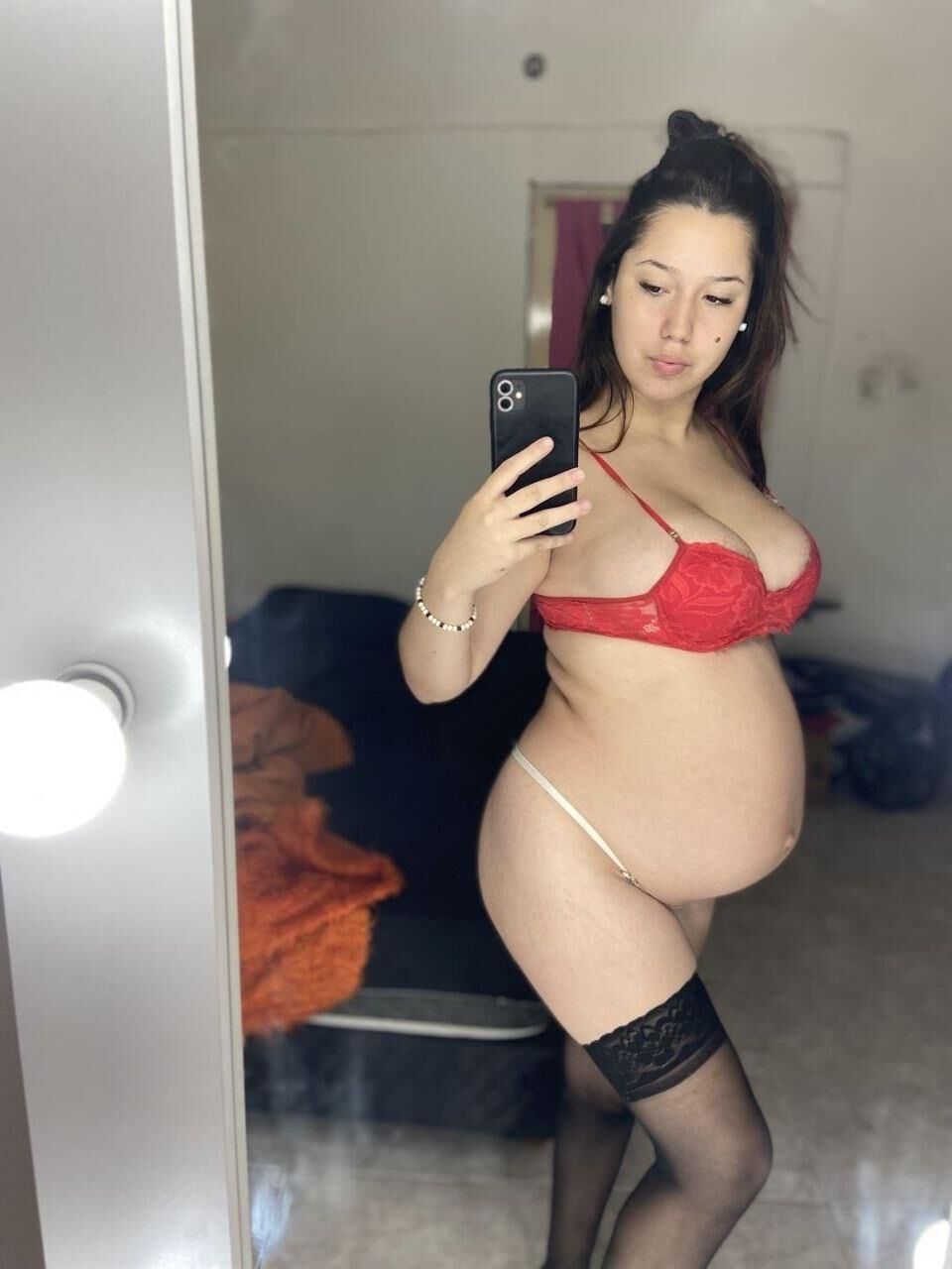 OMFG I love pregnant cunts 40