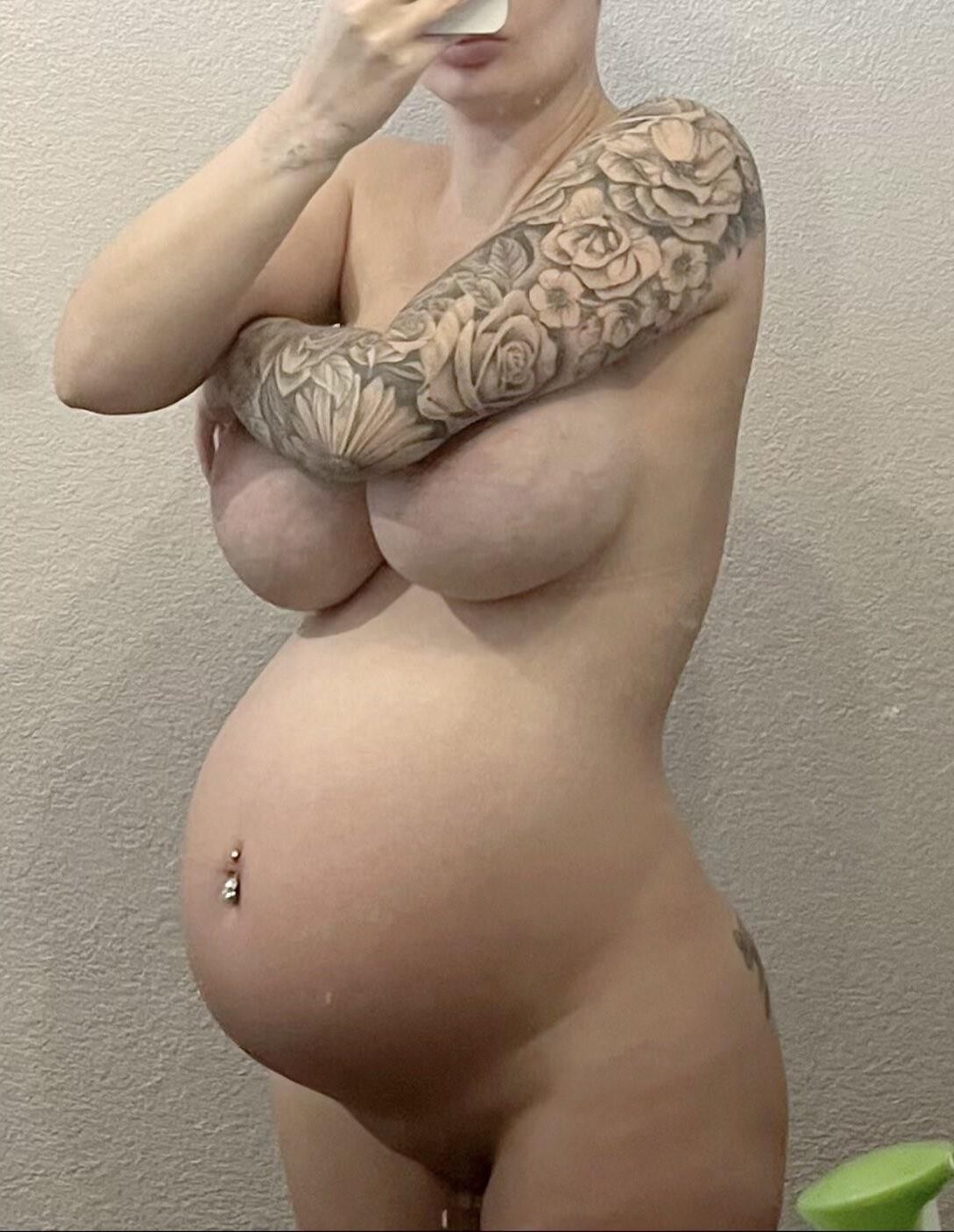 Random Pregnant Hoes Nude