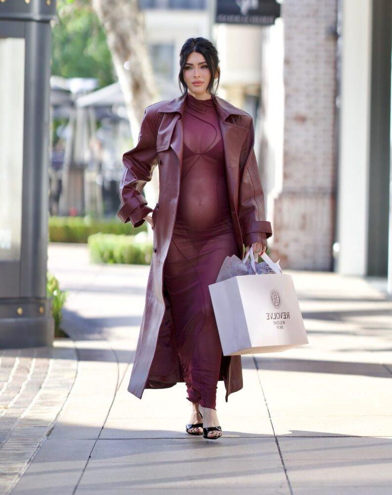 Pregnant MEGAN FOX Shopping at Revolve’s Holiday Shop 