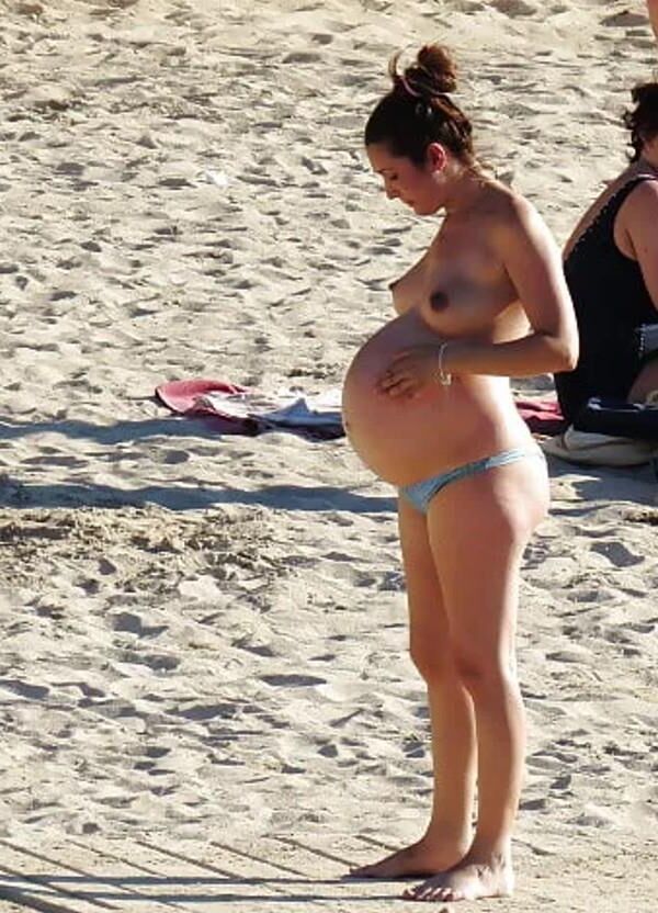 Pregnant: unwilling, unsuspecting, candid and voyeur photos