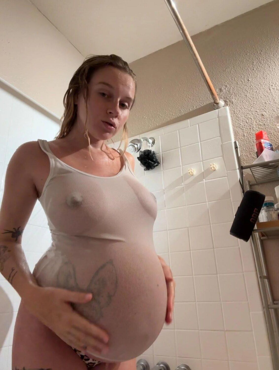 Sexy Tatted Preggo