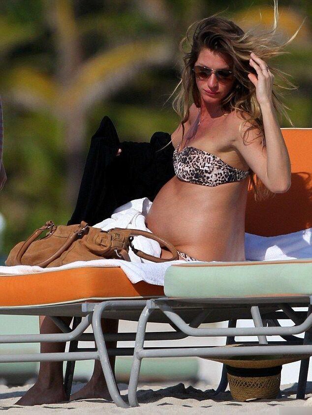 Gisele Bundchen pregnant