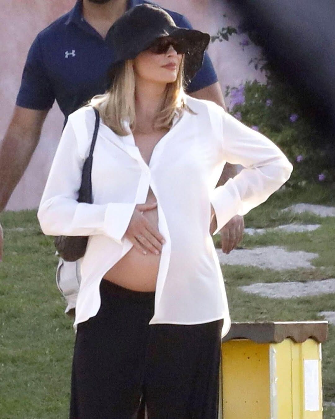 Margot Robbie pregnant