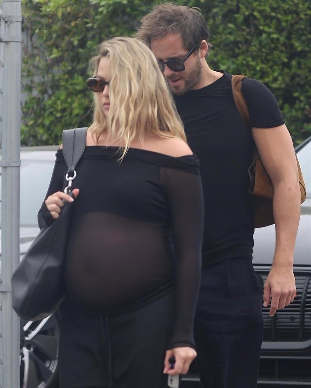 Margot Robbie pregnant