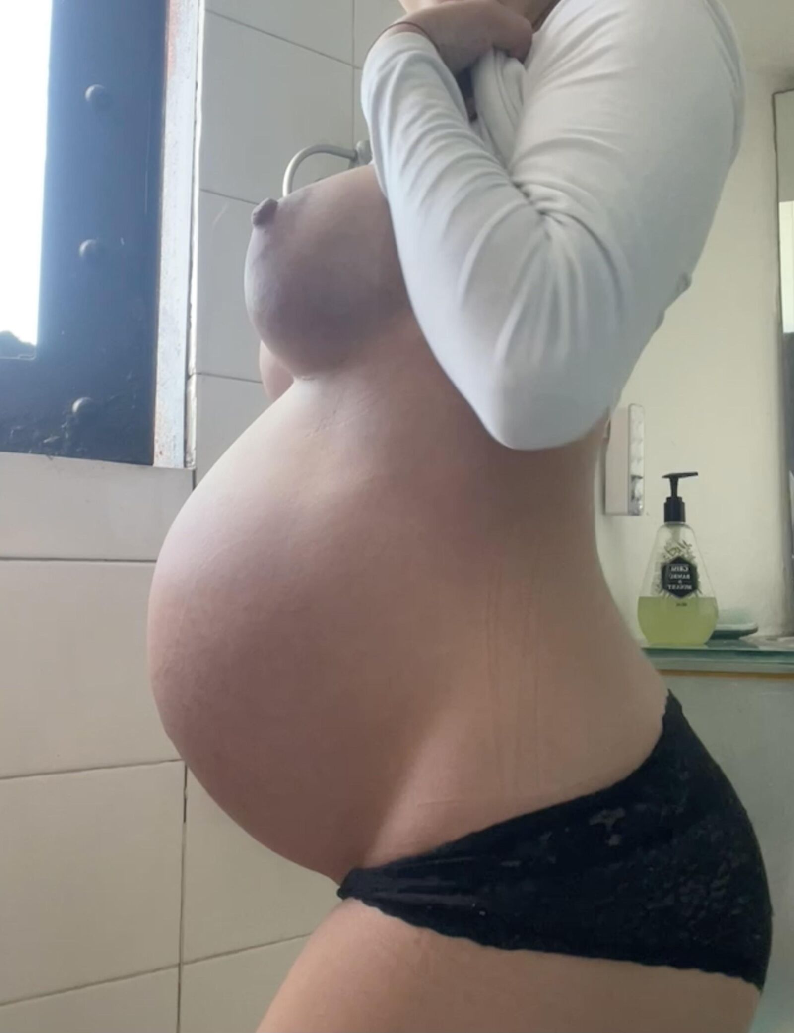 Pregnant beauties are hot 