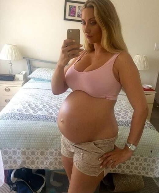 Pregnant non nude I