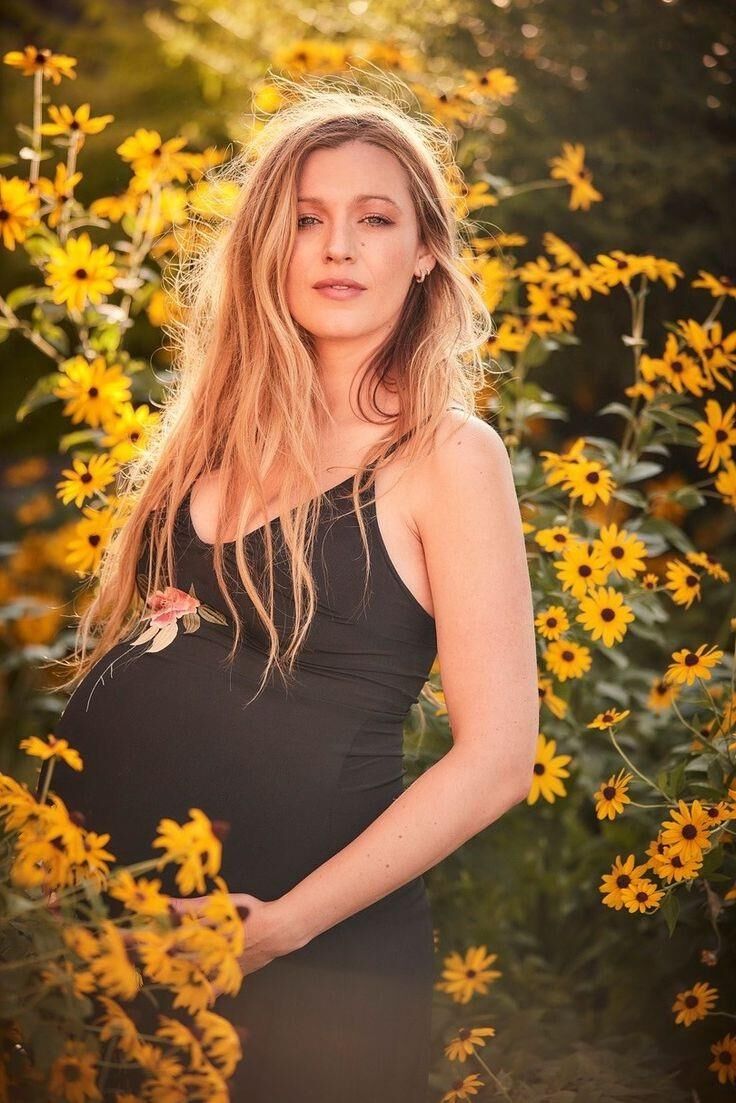 Blake Lively pregnant