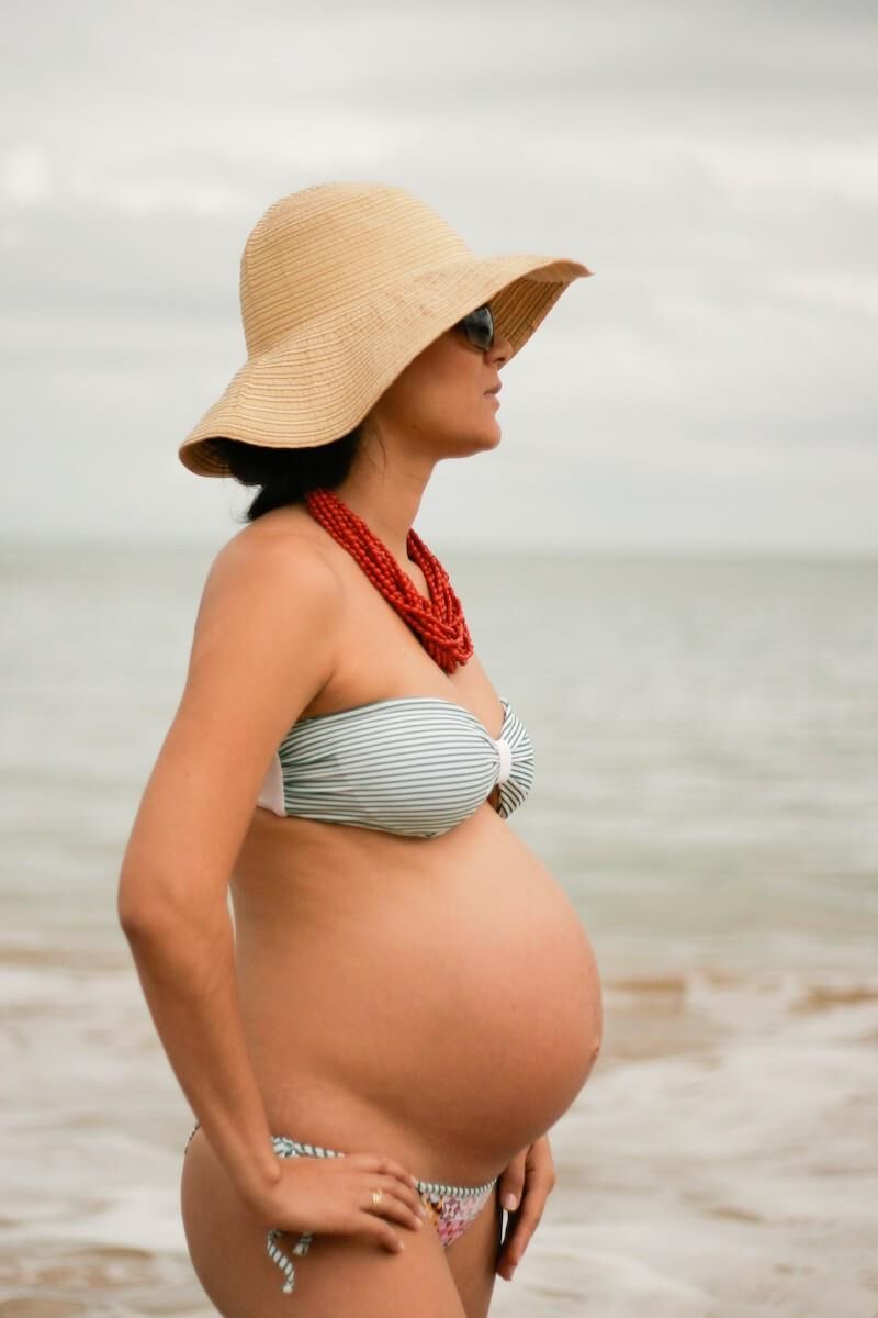 Glorious pregnant beauties in public