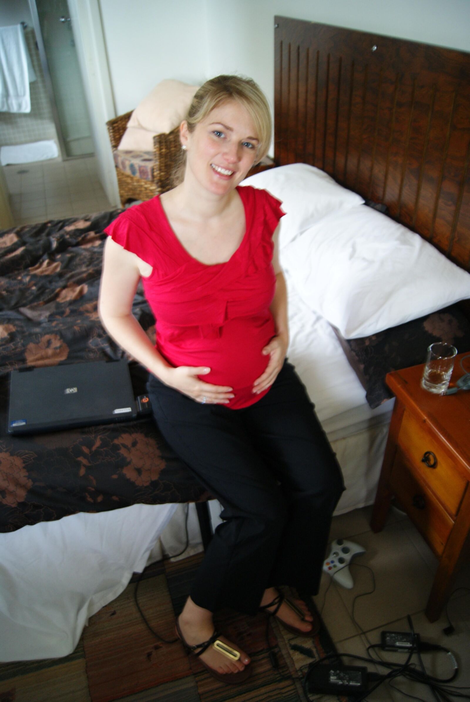 Blonde Preggo MILF