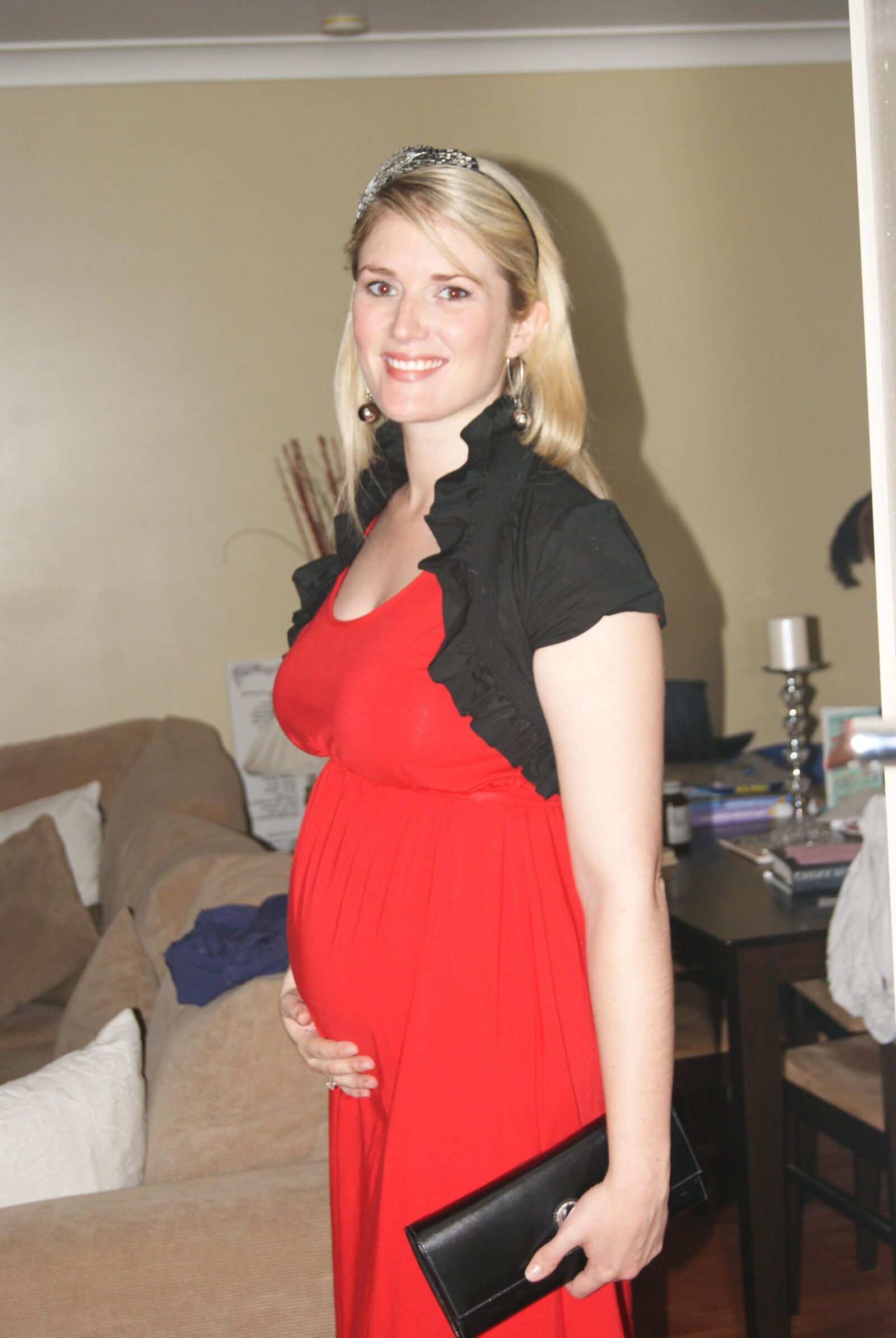 Blonde Preggo MILF