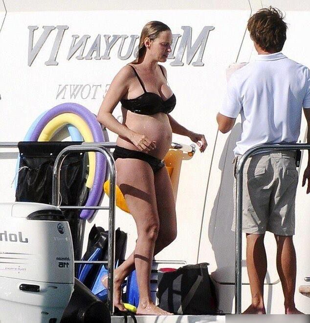 Uma Thurman enceinte