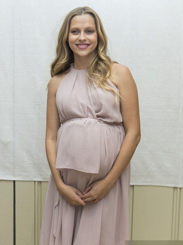 Teresa Palmer enceinte