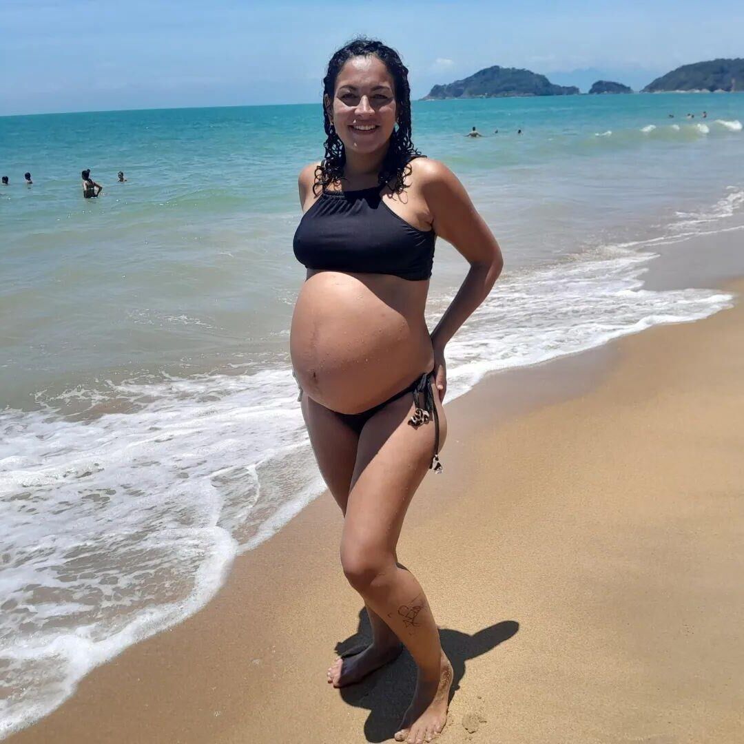 Preggers Beach Bikini и на открытом воздухе