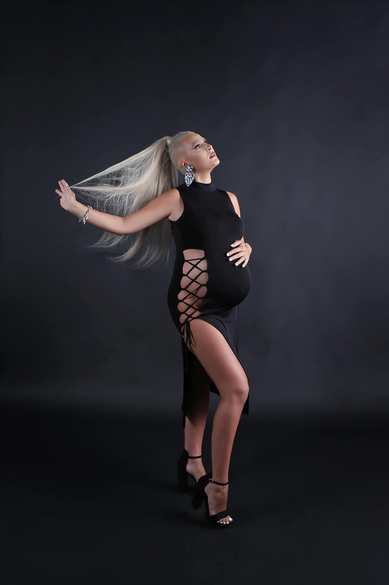 Random pregnant non nude girls #