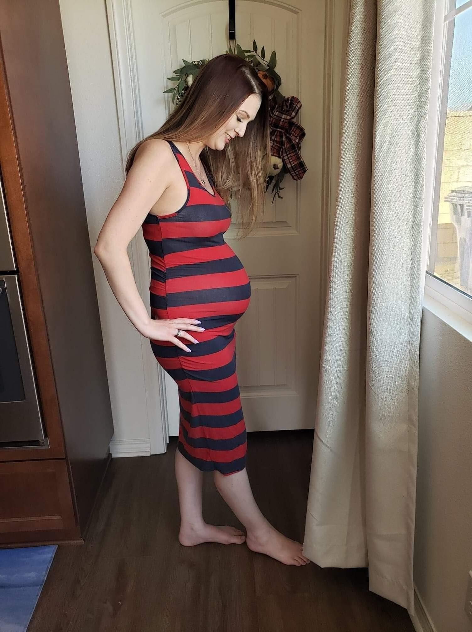 Random pregnant non nude girls #