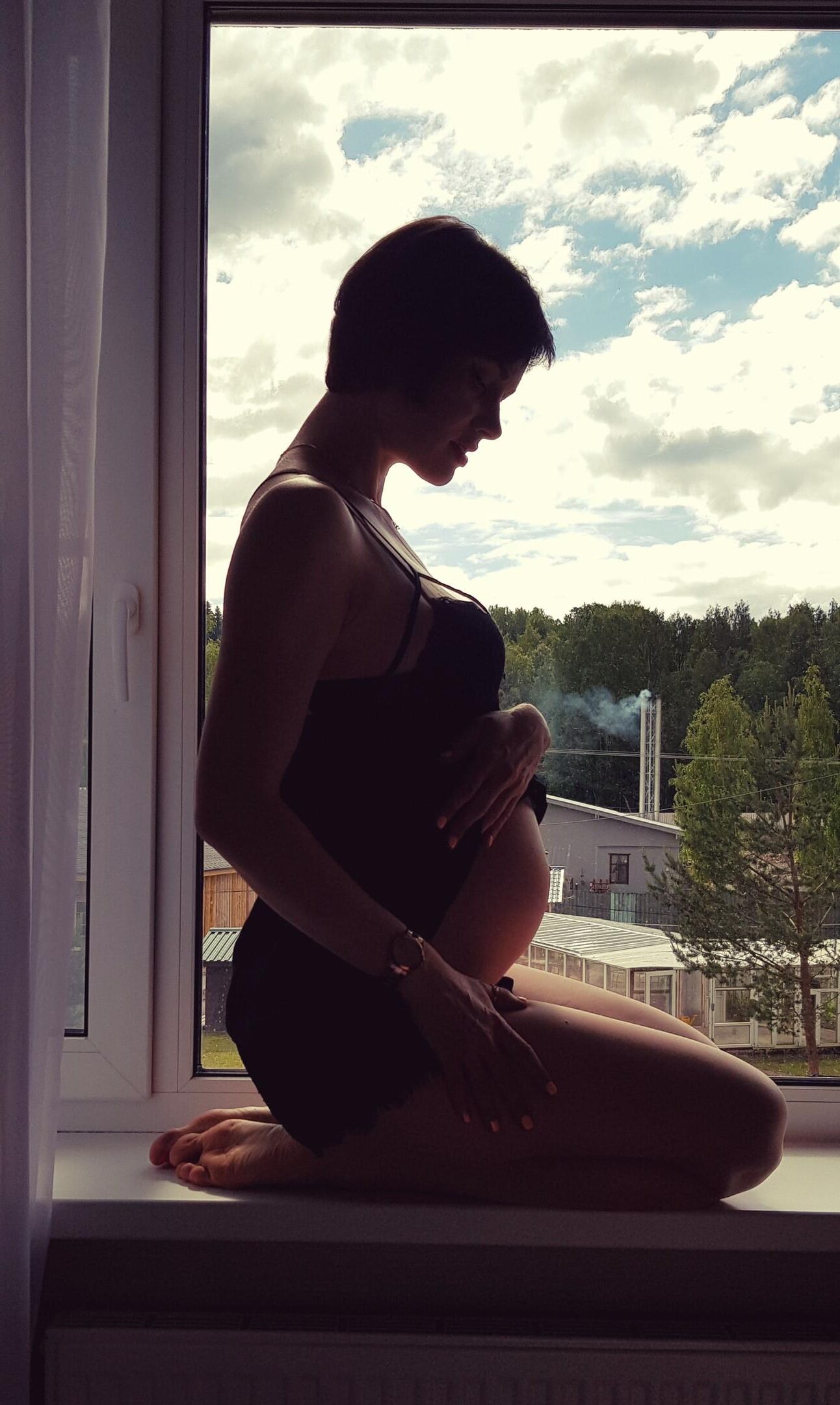 Nicht -nackte Milf schwanger