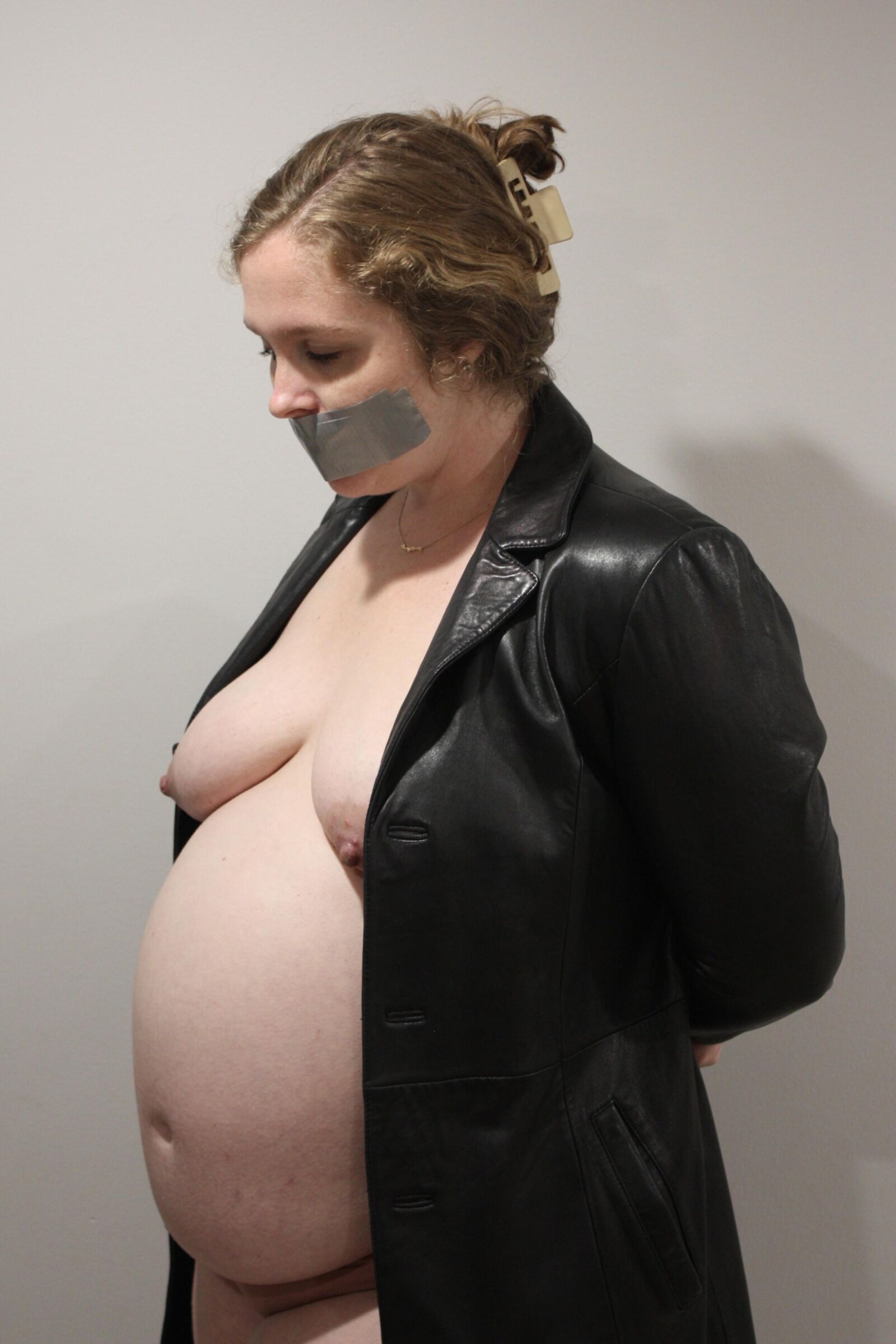 Photoshoot : Gagged