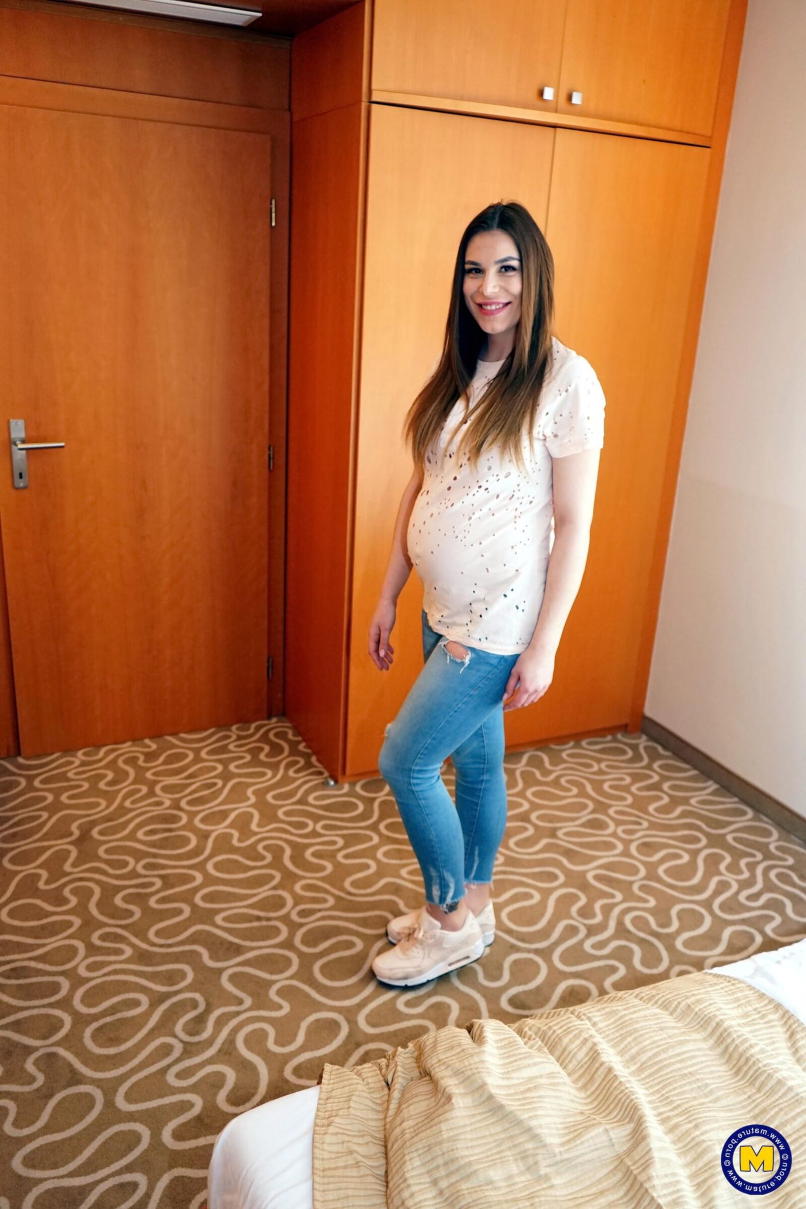 Schwanger MILF hat gefickt