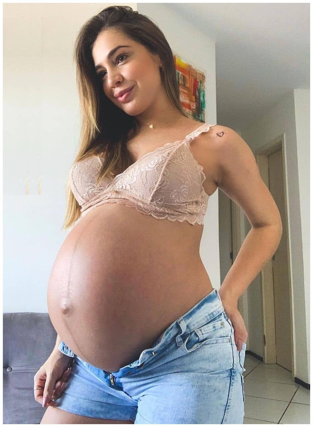 Yummy Preggo Amateurs 