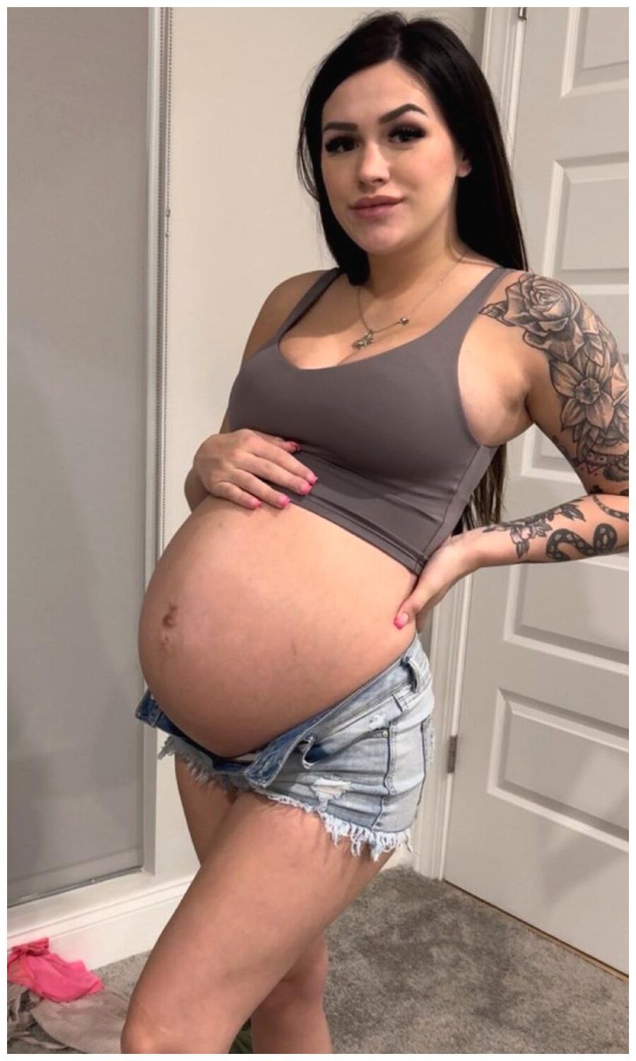 Yummy Preggo Amateurs 
