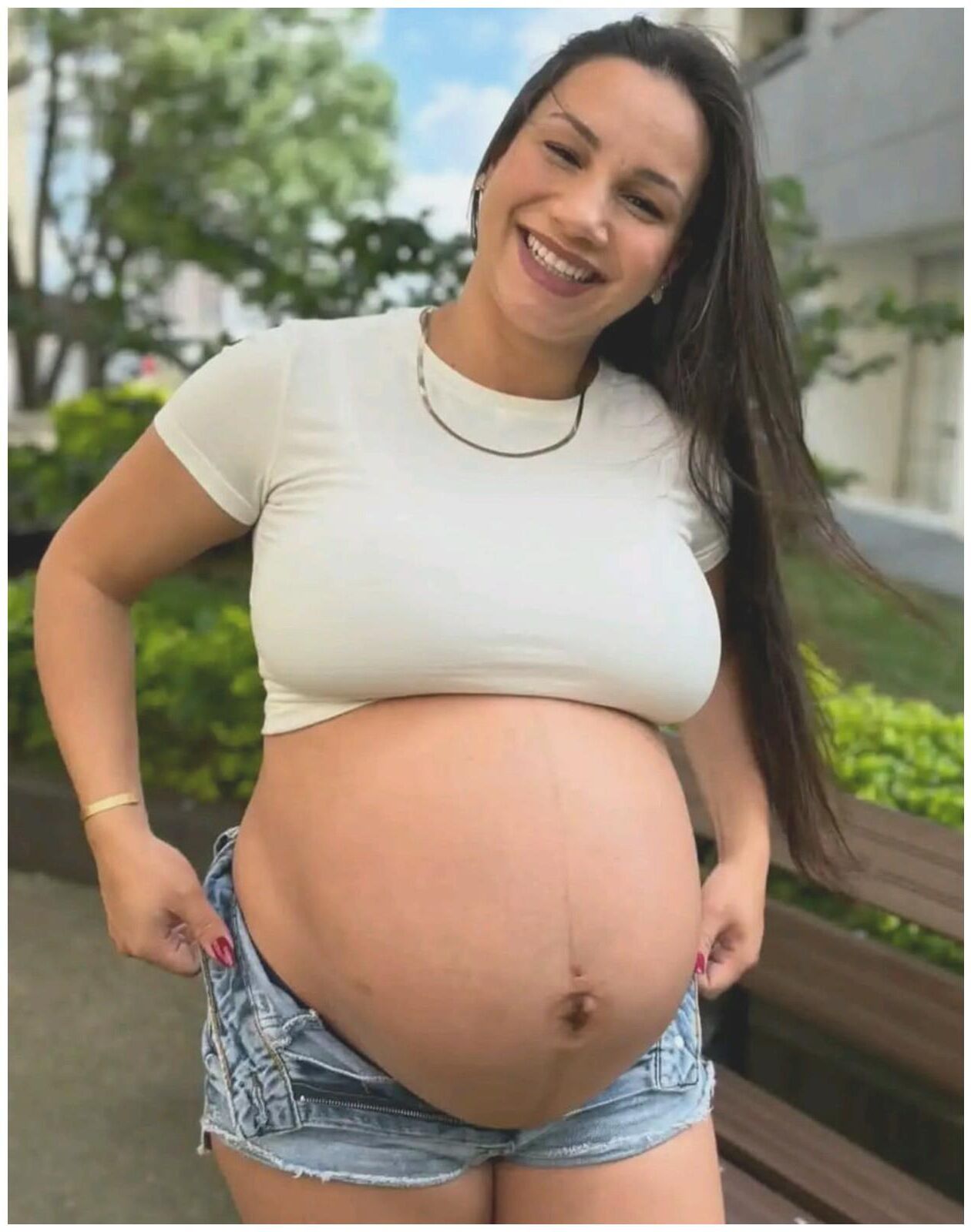 Yummy Preggo Amateurs 