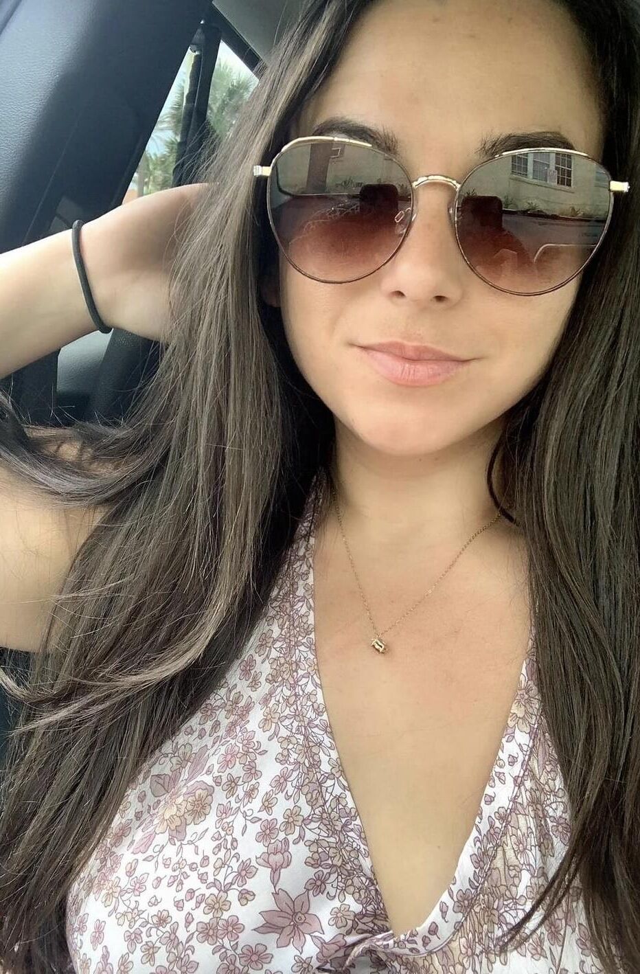 Yo New Influencer Kelly wird wild