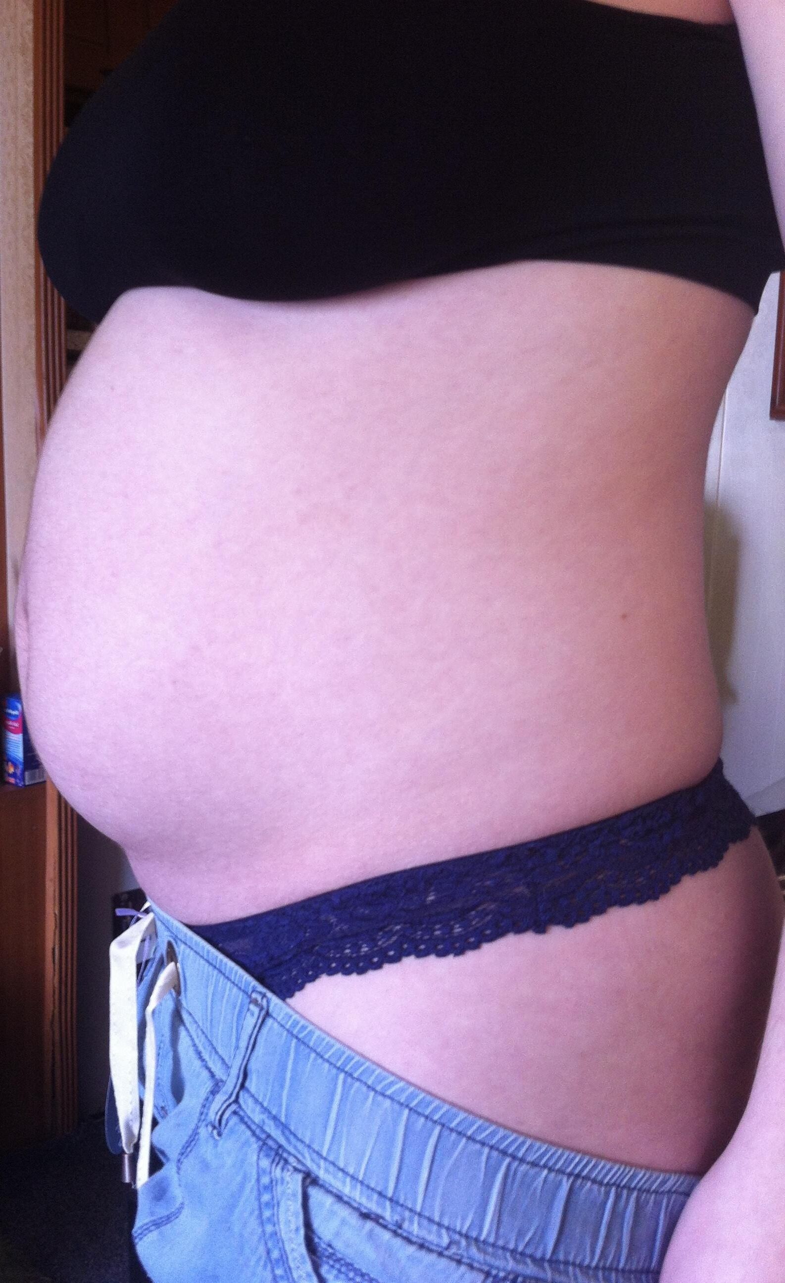 Old Snaps of Sexy Pregnant Nuneaton Wife