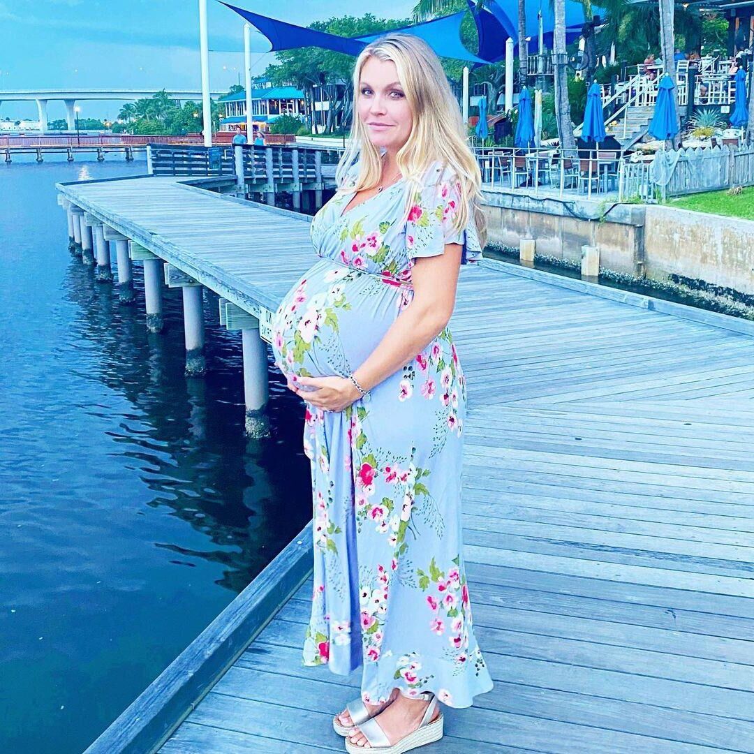 Yummy Preggo Amateurs 