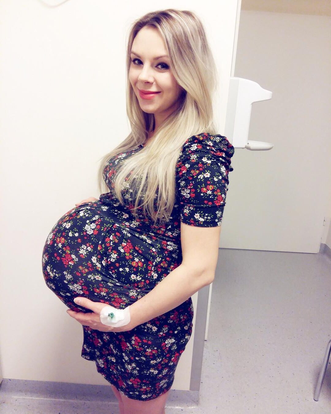 Yummy Preggo Amateurs 