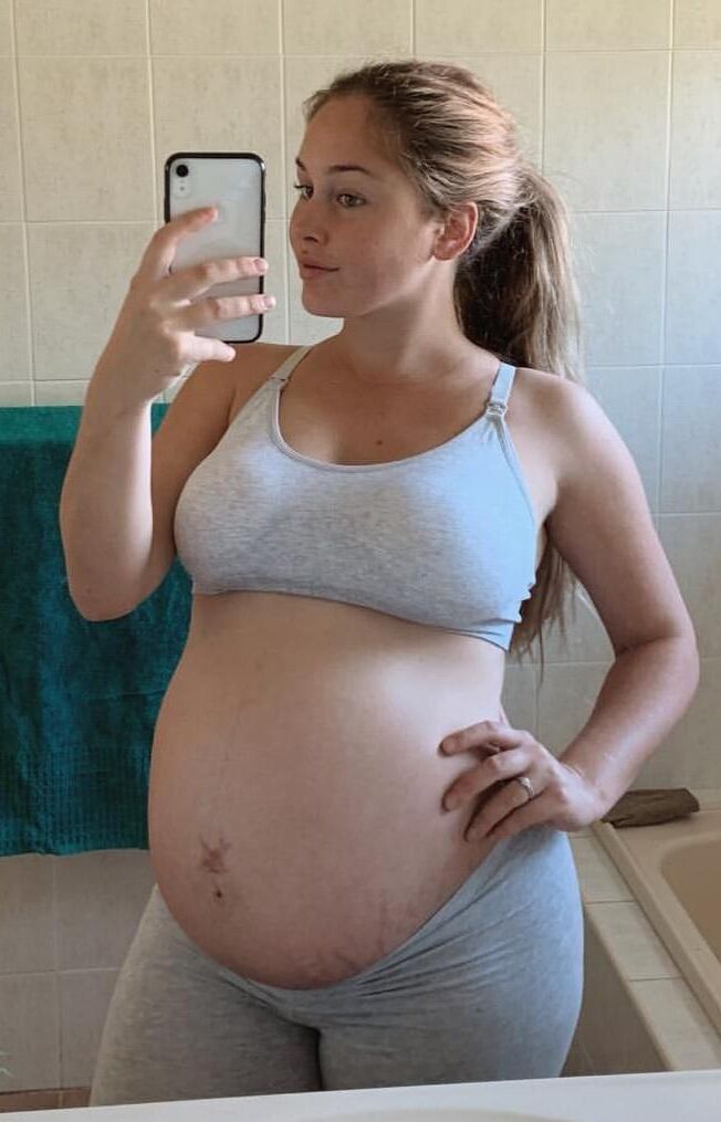 Блондинка Preggo Power