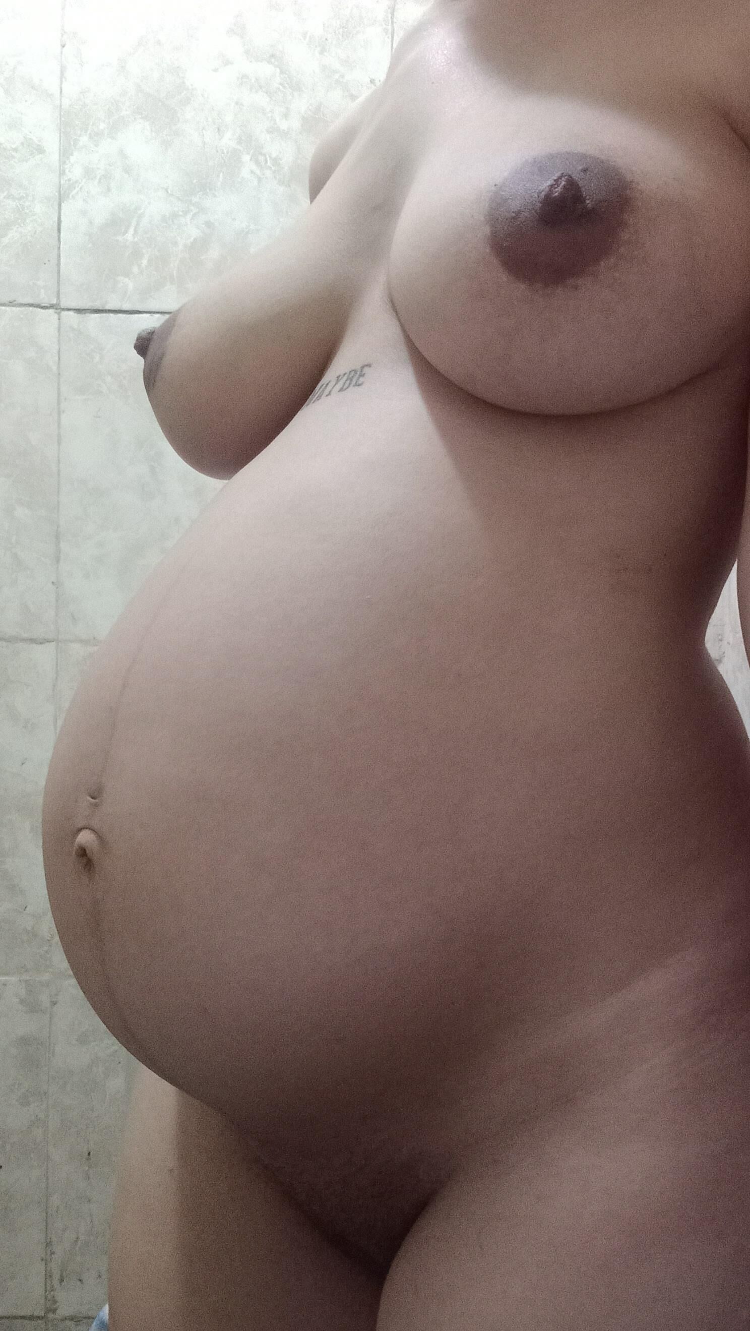 Assorted pregnant cunts 