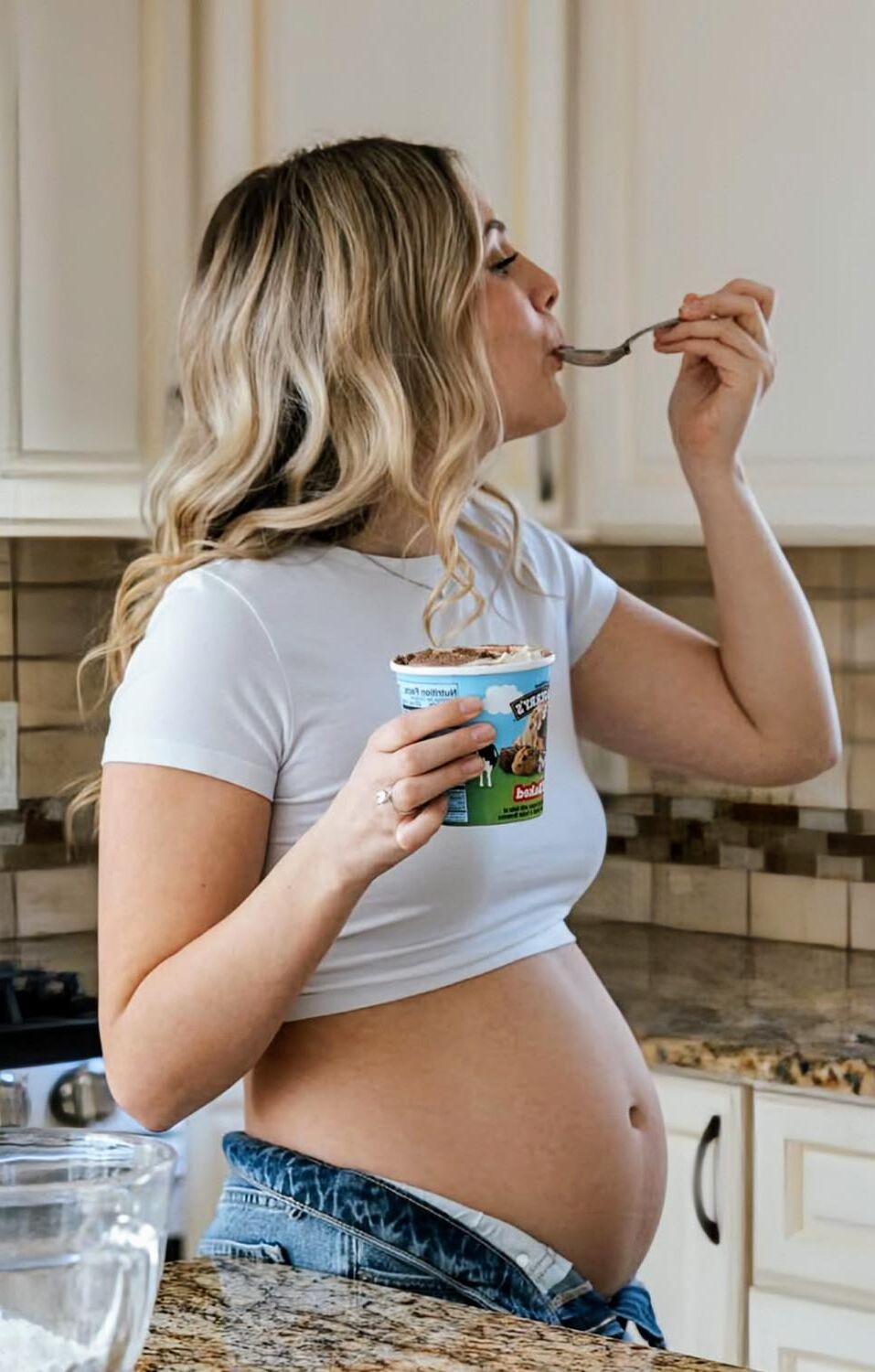 Preggo girl