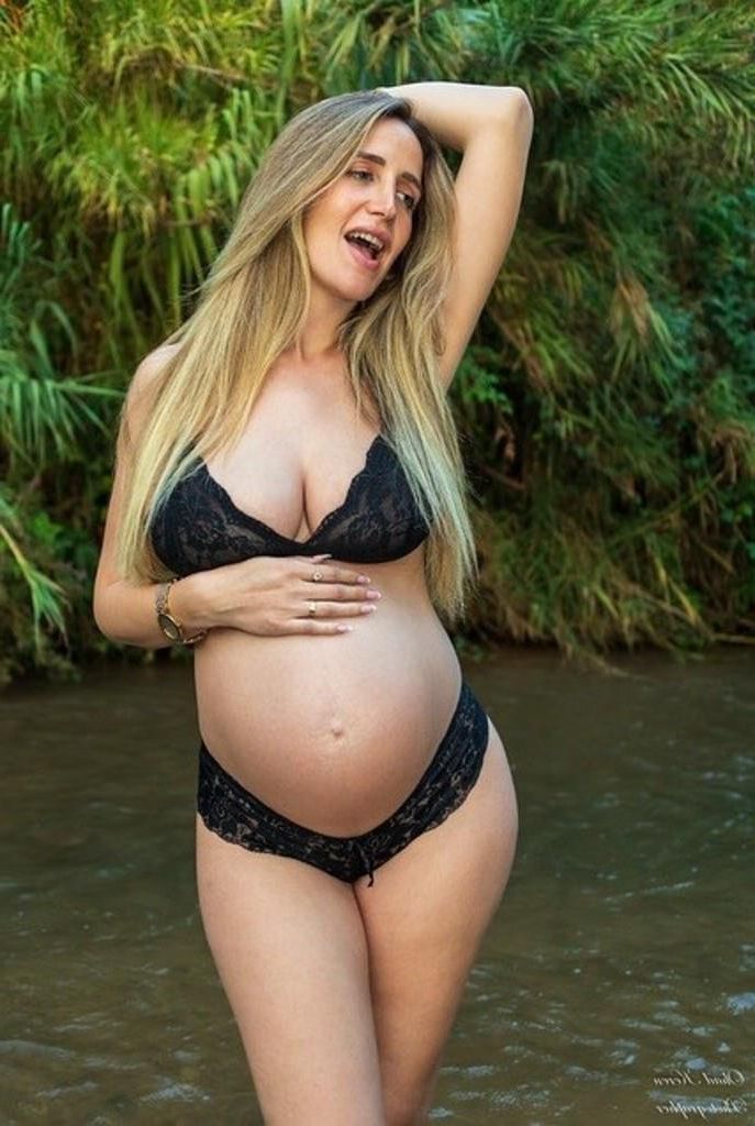 Pregnant Meshi