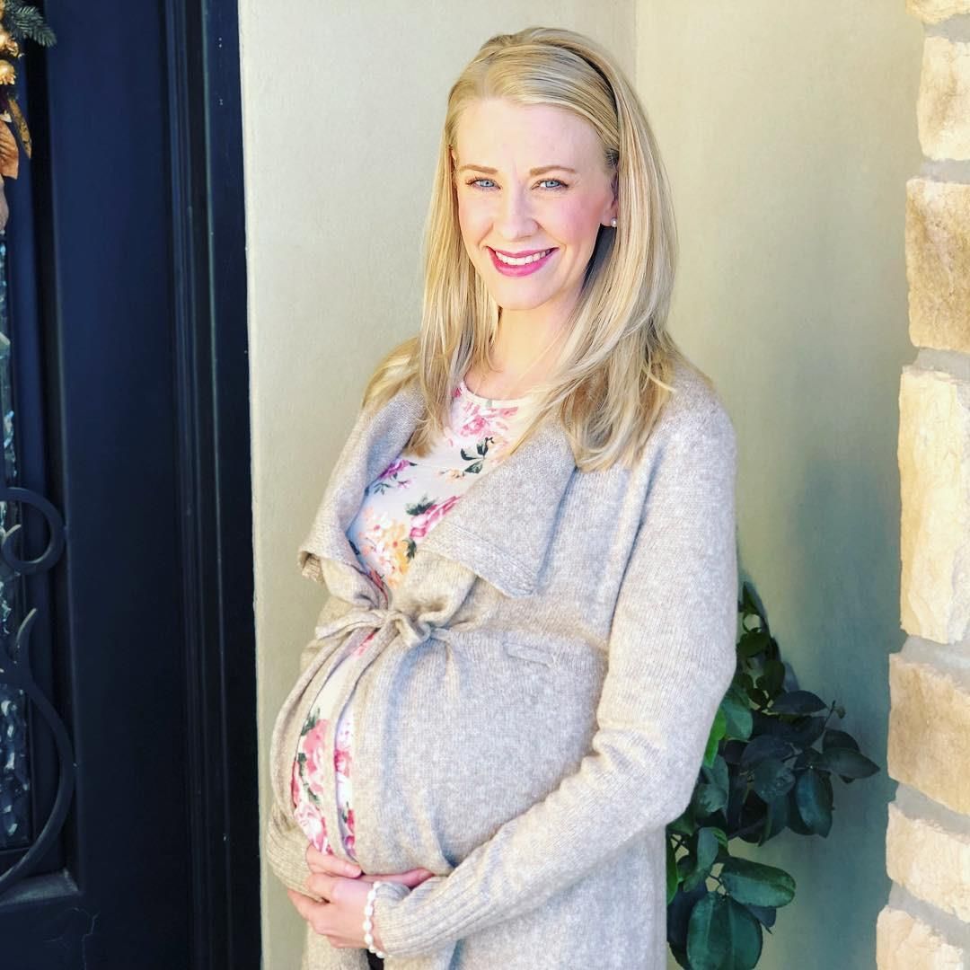Blonde Preggo Power 