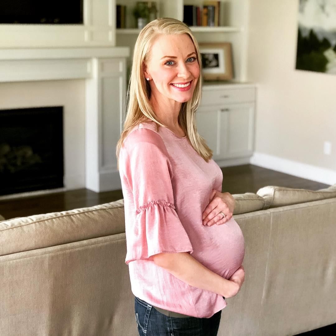 Blonde Preggo Power 