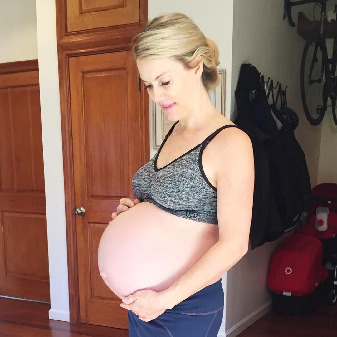 Blonde Preggo Power 