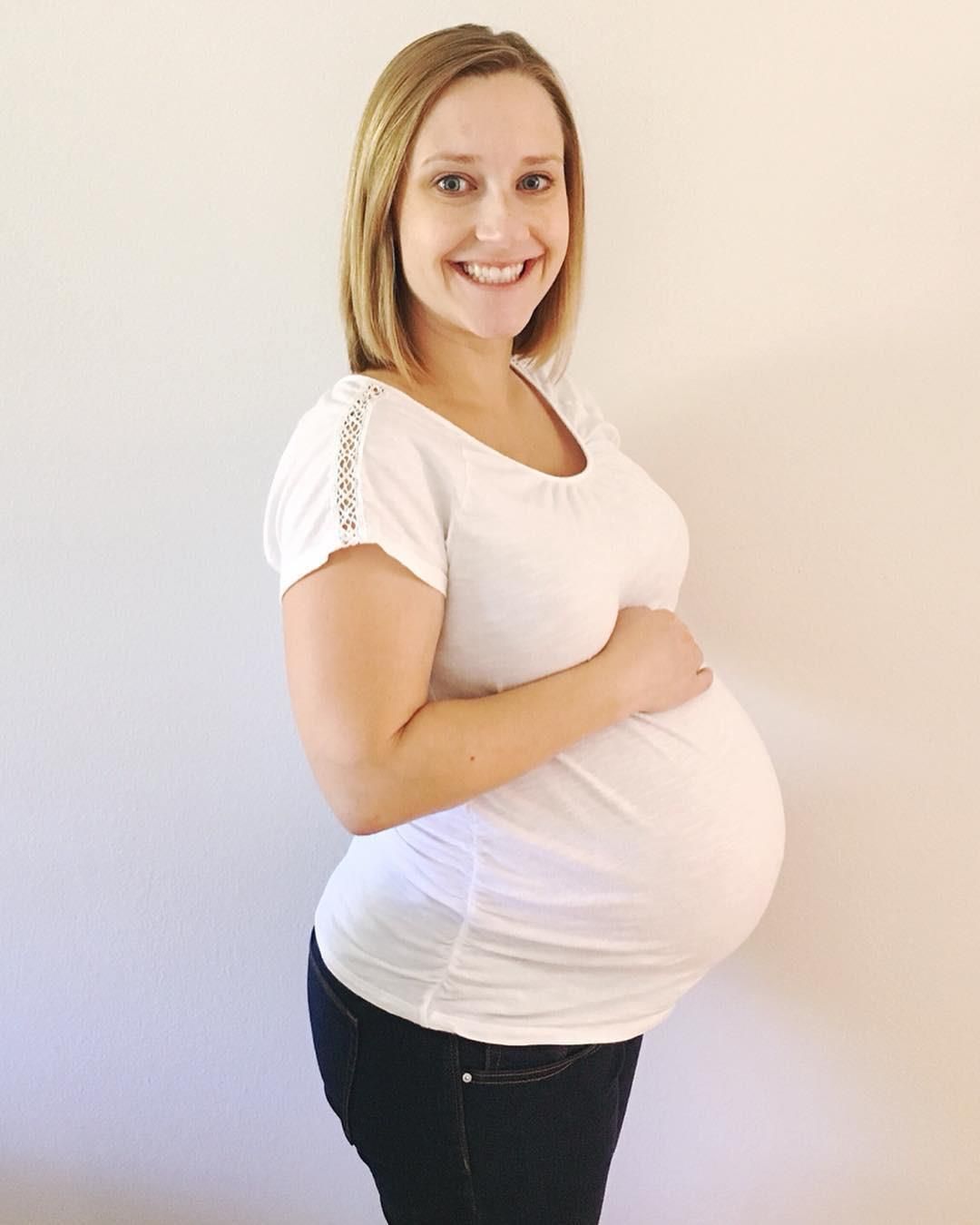 Blonde Preggo Power 