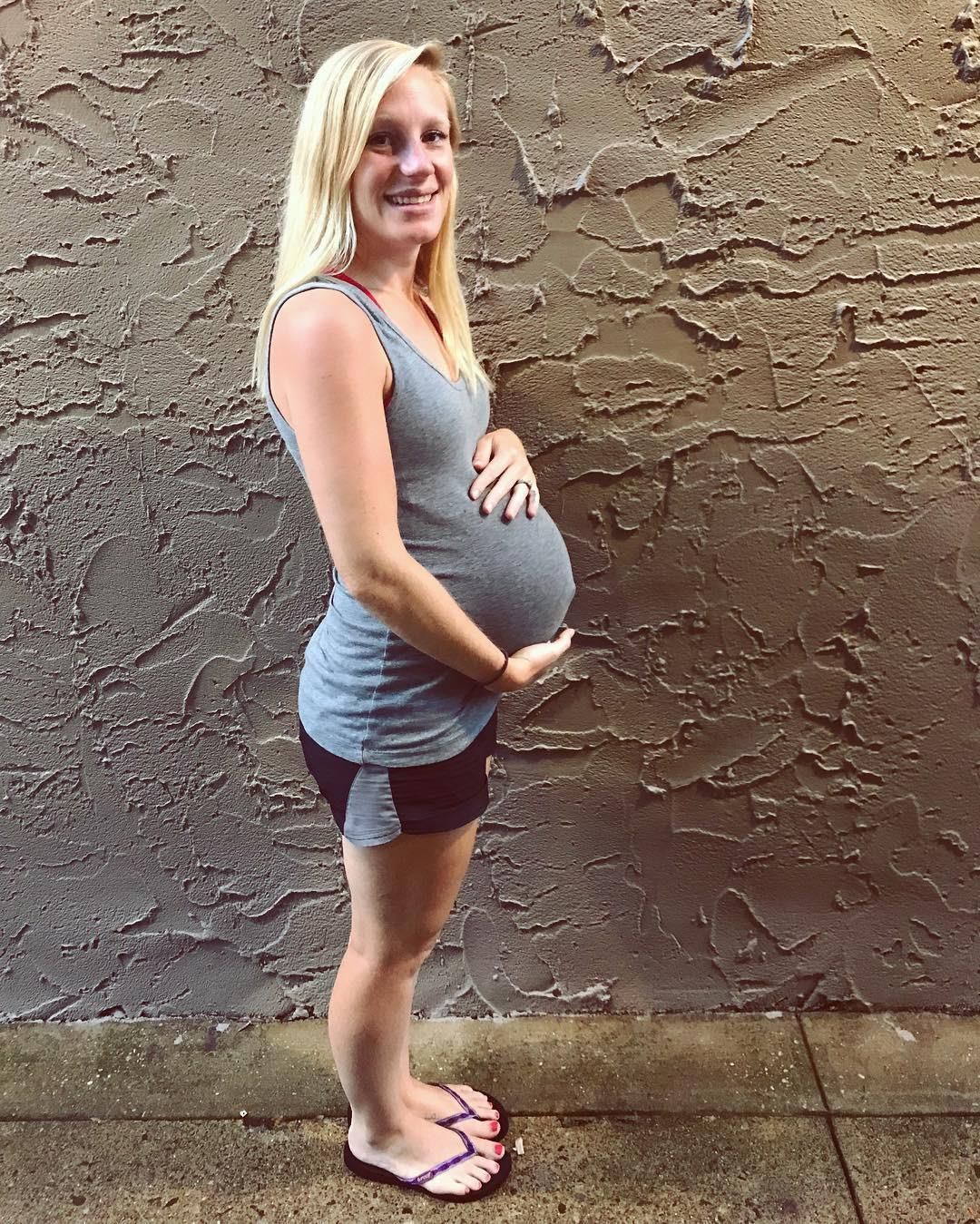 Blonde Preggo Power 