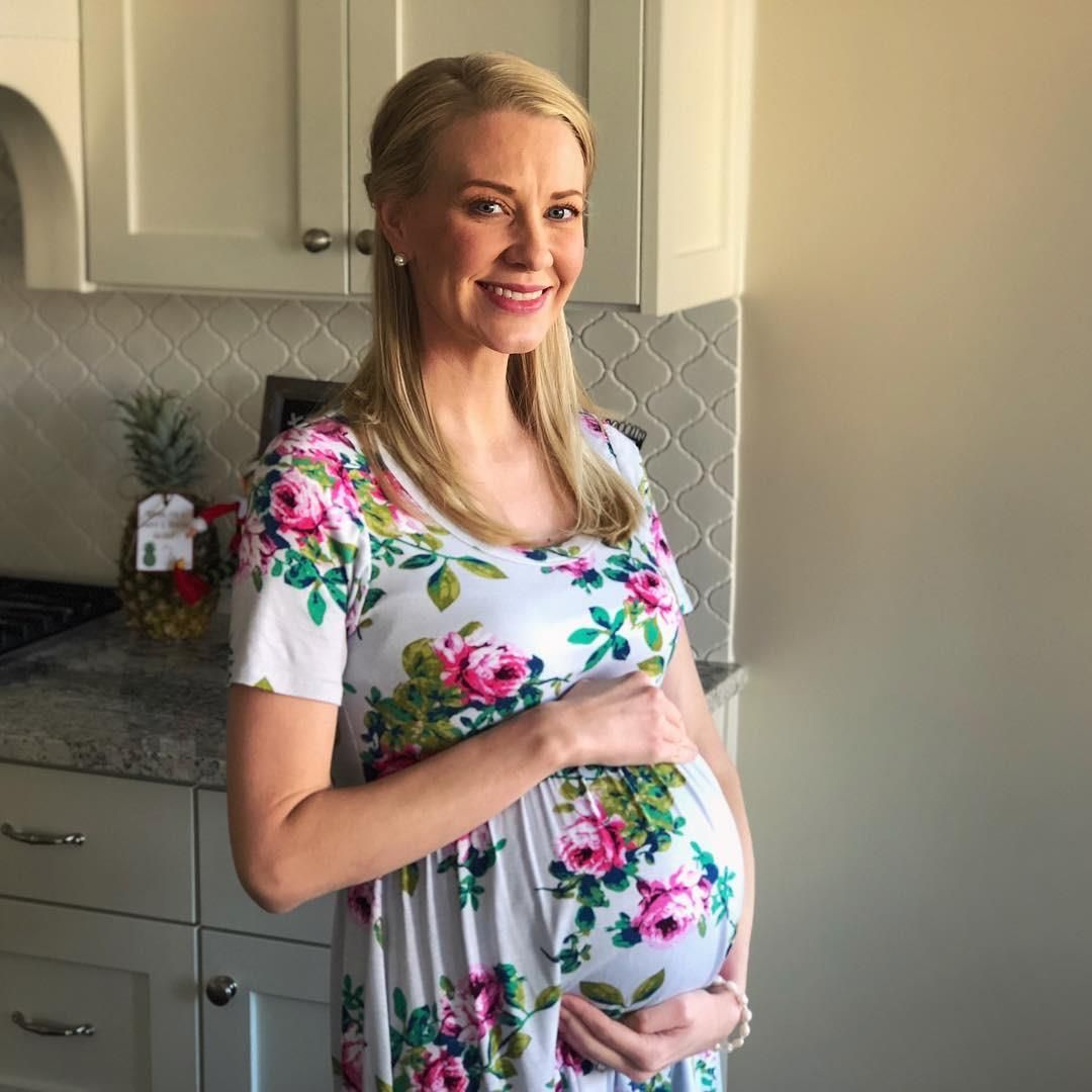 Blonde Preggo Power 