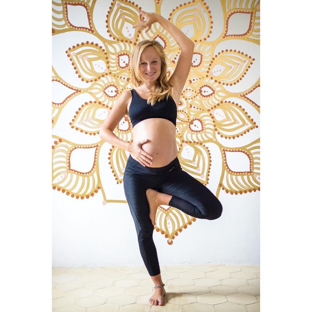 Blonde Preggo Power 