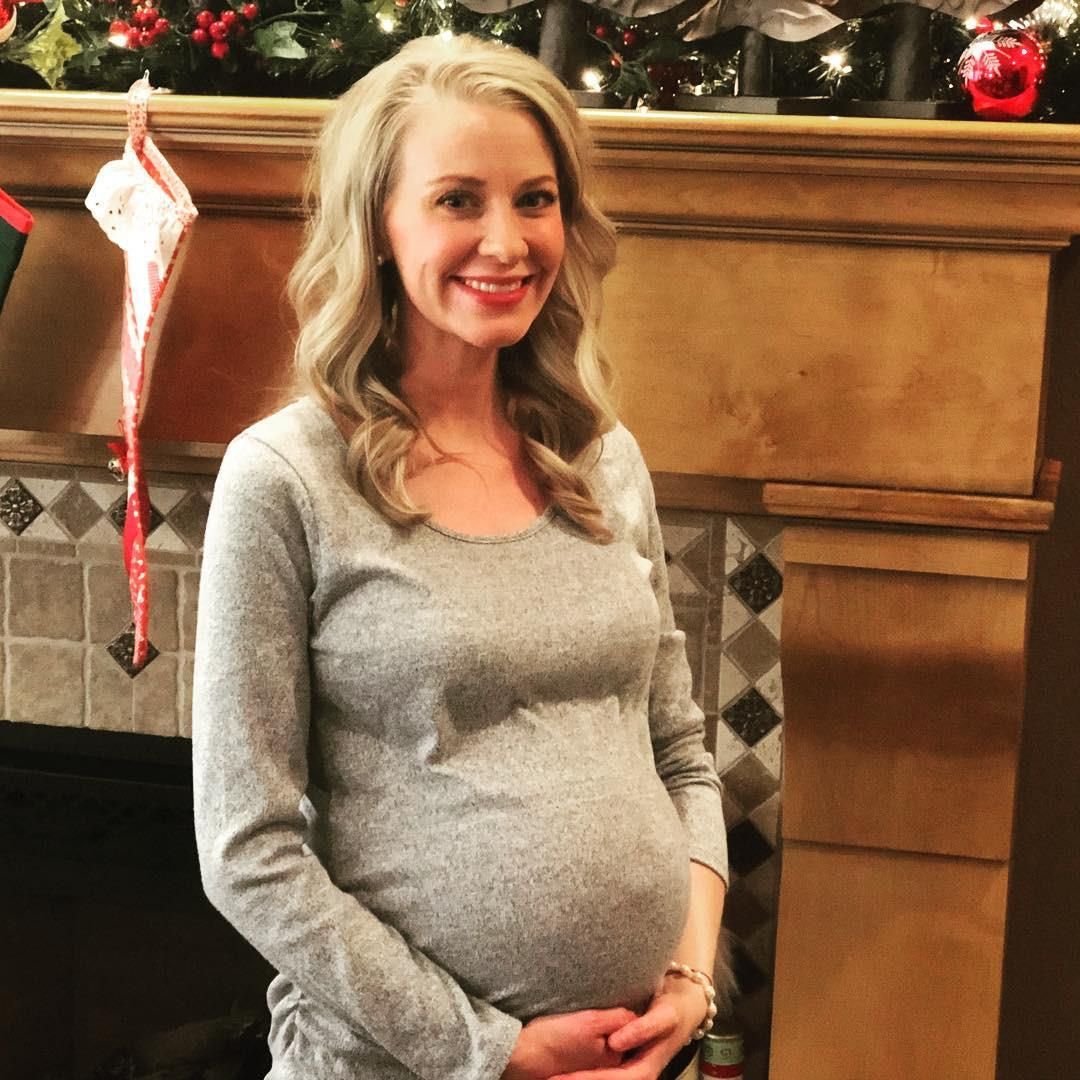 Blonde Preggo Power 