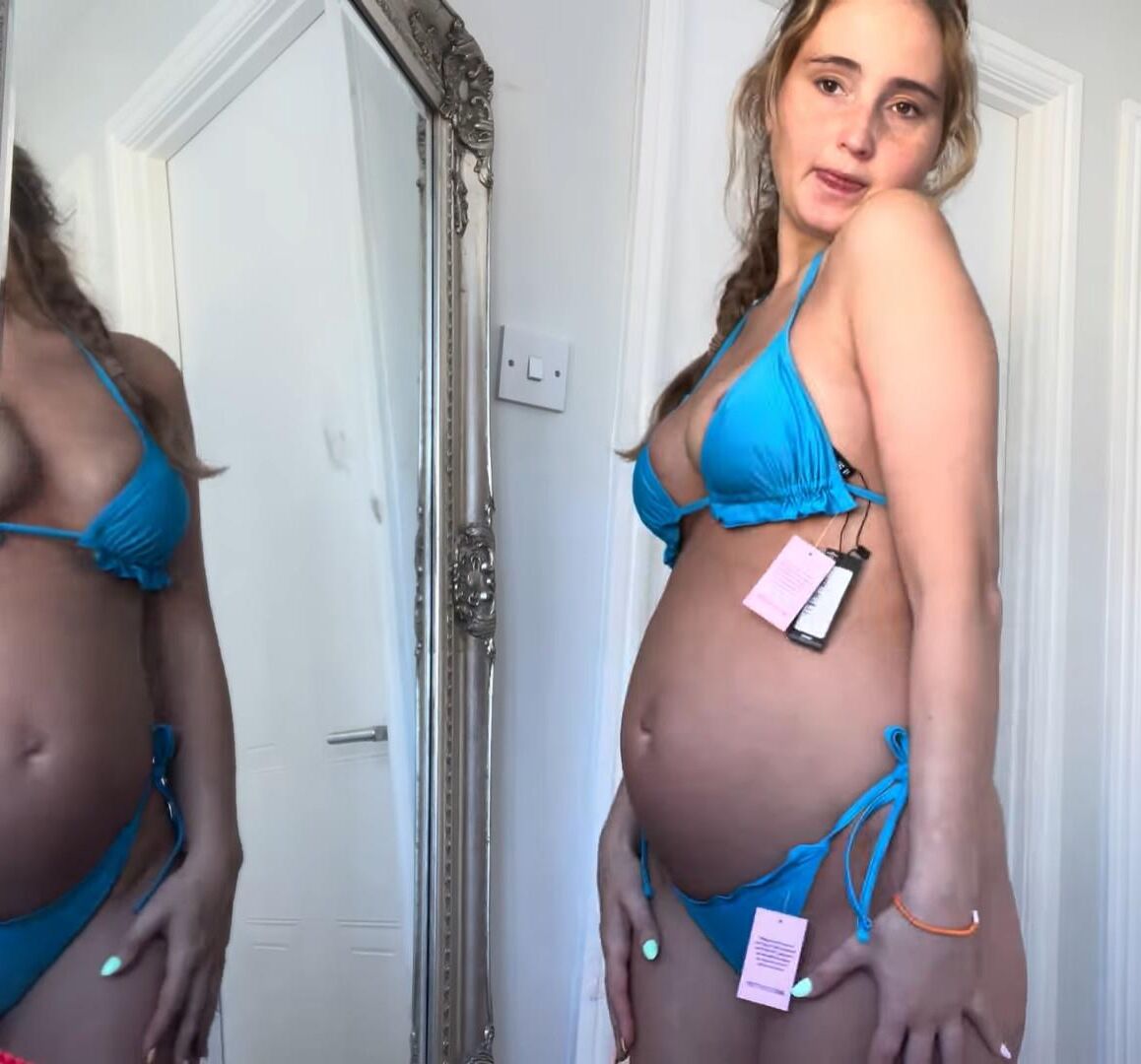 Pregnant women try on