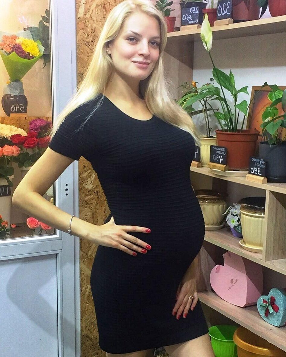 Pregnant Girls Carrying My DNA 