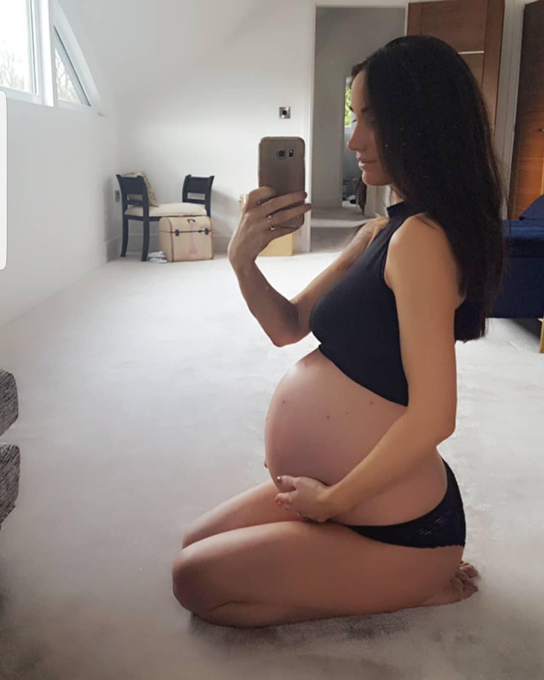 Pregnant Girls Carrying My DNA 